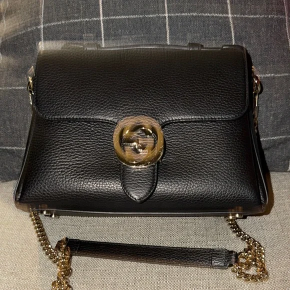 SOLD. ❌❌❌❌Gucci Interlocking GG Black Leather Bag w COA - Picture 6 of 9